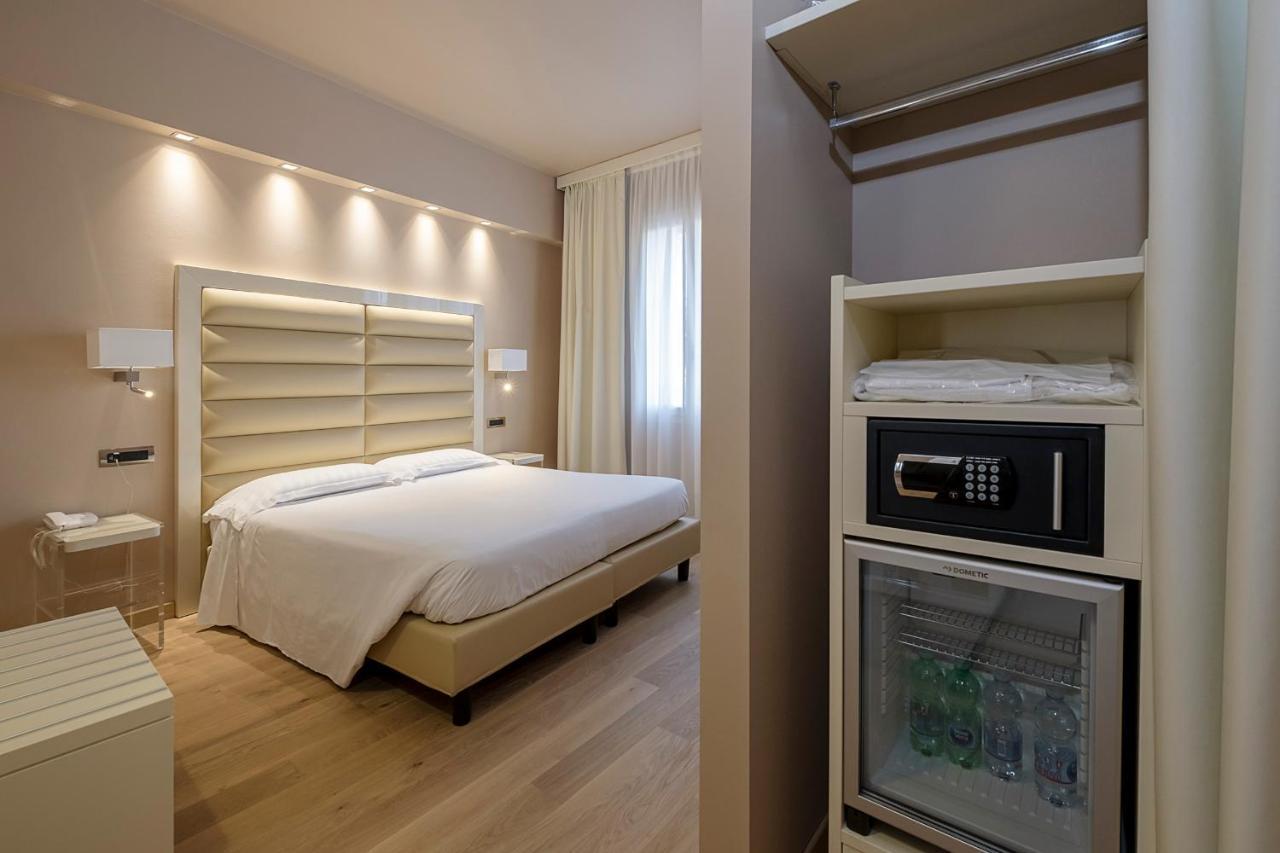 Hotel Touring Ferrara Exterior photo