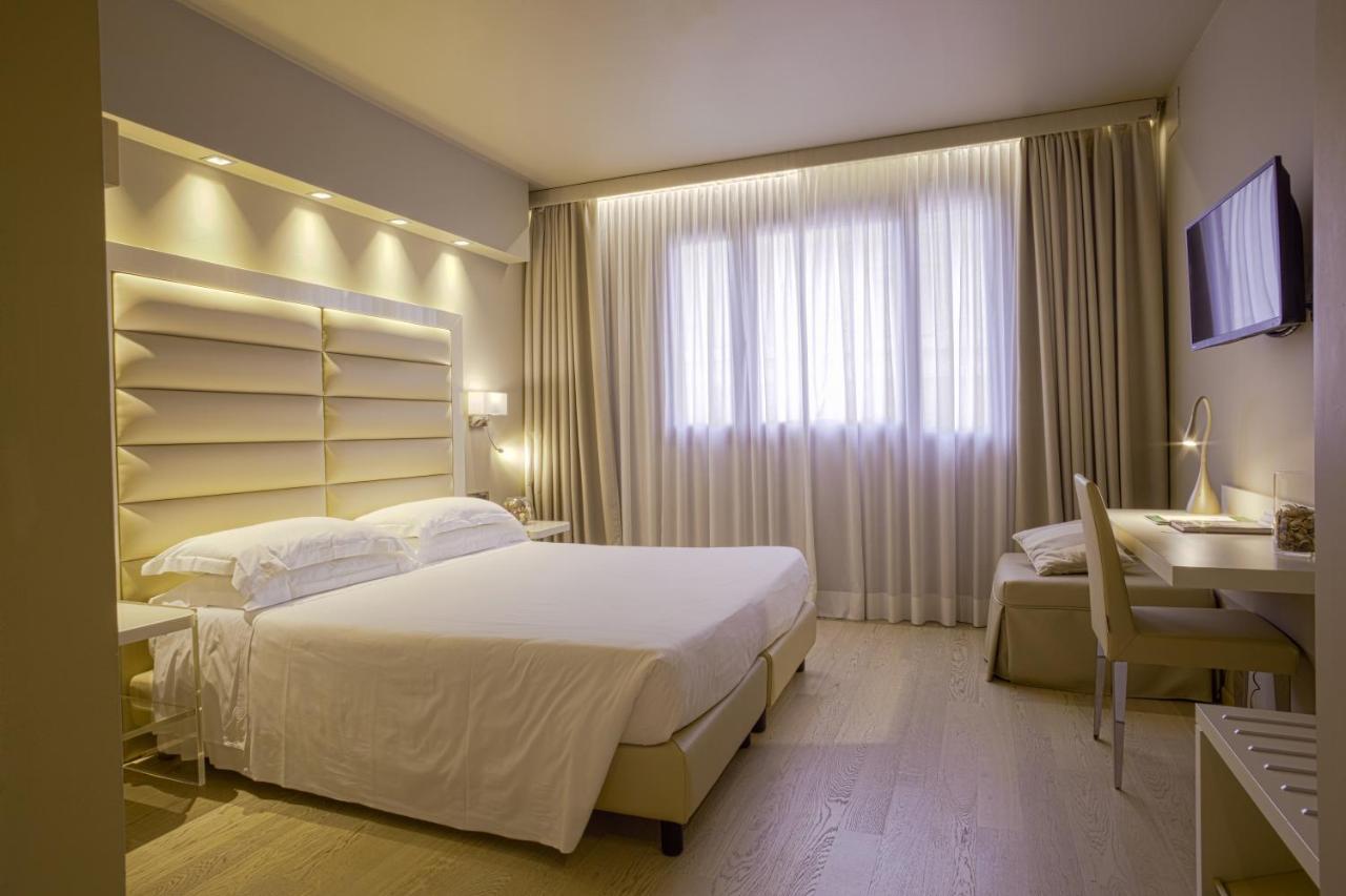 Hotel Touring Ferrara Exterior photo